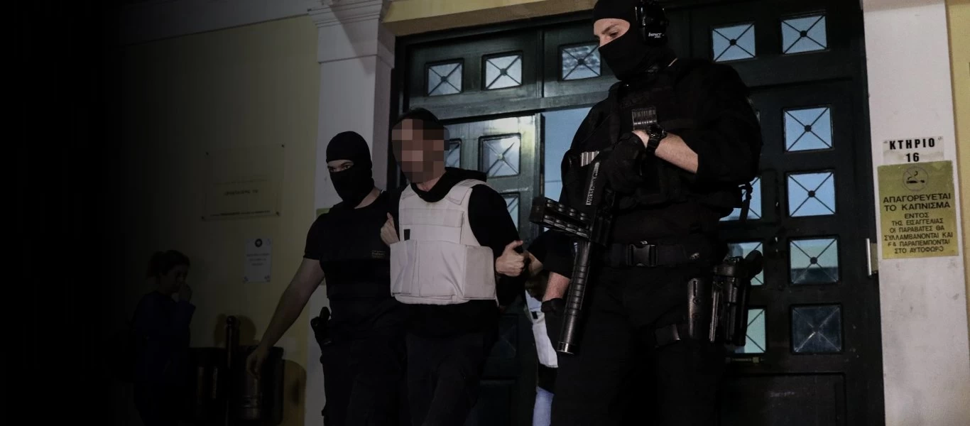 Επαναστατική Αυτοάμυνα: Ο καταζητούμενος τρομοκράτης ανάρτησε κείμενο για να «αθωώσει» τους δύο συλληφθέντες